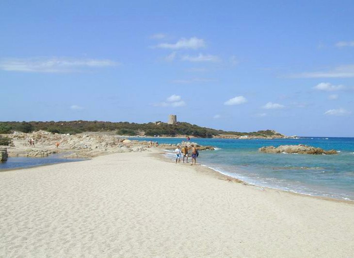 La spiaggia di Vignola, a nord di Costa Paradiso La spiaggia di Vignola, a nord di Costa Paradiso