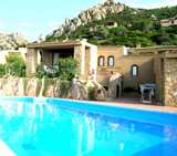 Costa Paradiso, Sardinien, Villa Oleandro 1 mit Schwimmbad. Besuchen Sie www.destination-villas.com für andere ähnliche Lösungen