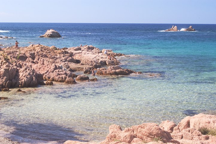 Costa Paradiso, Sardinien. Die Küste ist besonder ausgezackt